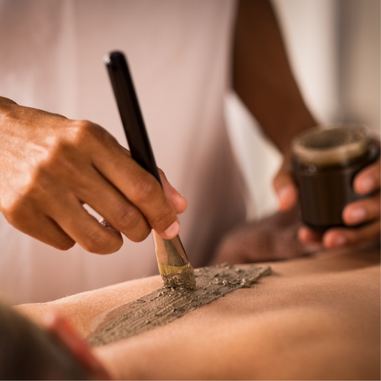 MEOD Beauty & Aesthetics - Carbon Peel Back Facial